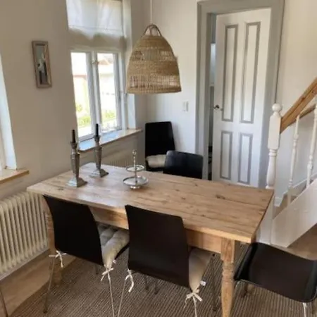 Hébergement de vacances Skont Feriehus Midt I Marstal. Marstal