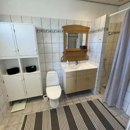 Skont Feriehus Midt I Marstal. Semesterbostad