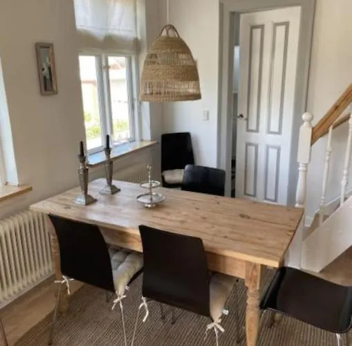 Casa de Férias Skont Feriehus Midt I Marstal. Marstal